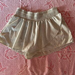 aerie Cream Floral Wrap-Layer Shorts